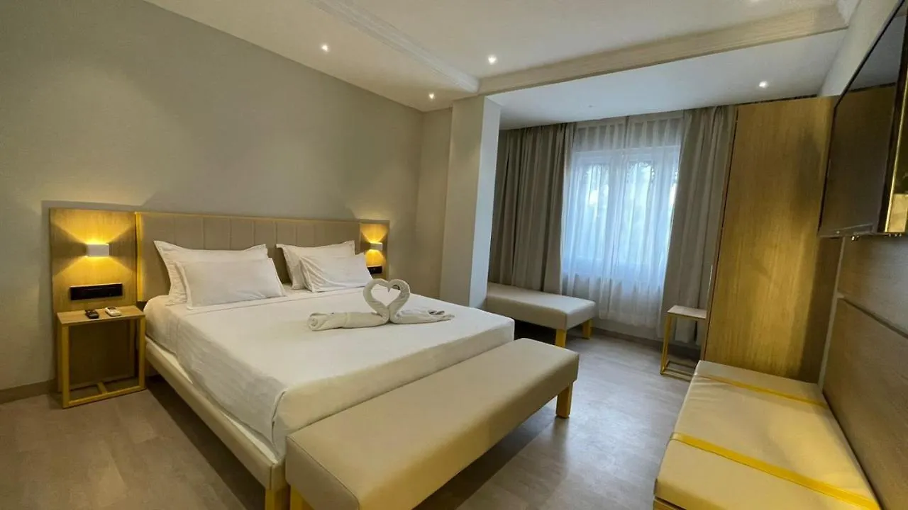 Hotel City Express By Downtown Udaipur 3*,  India