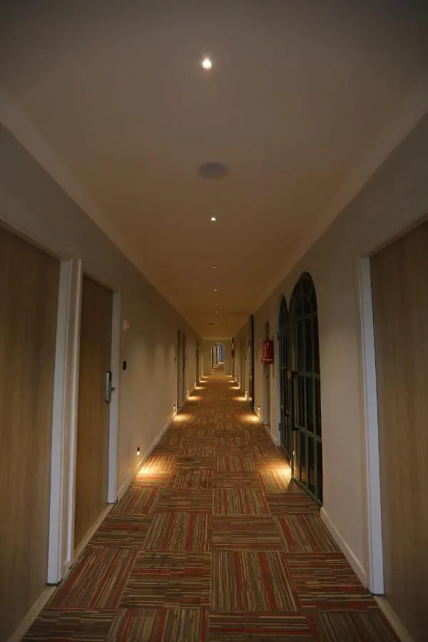 Hotel City Express By Downtown Udaipur